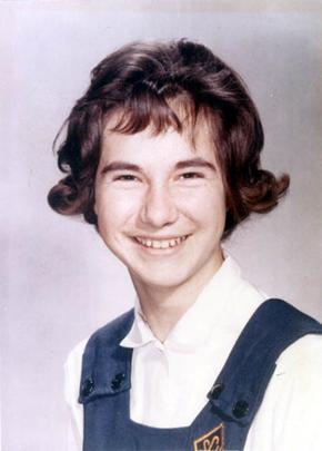 Eileen Swanton's high school picture.jpg 36.6K