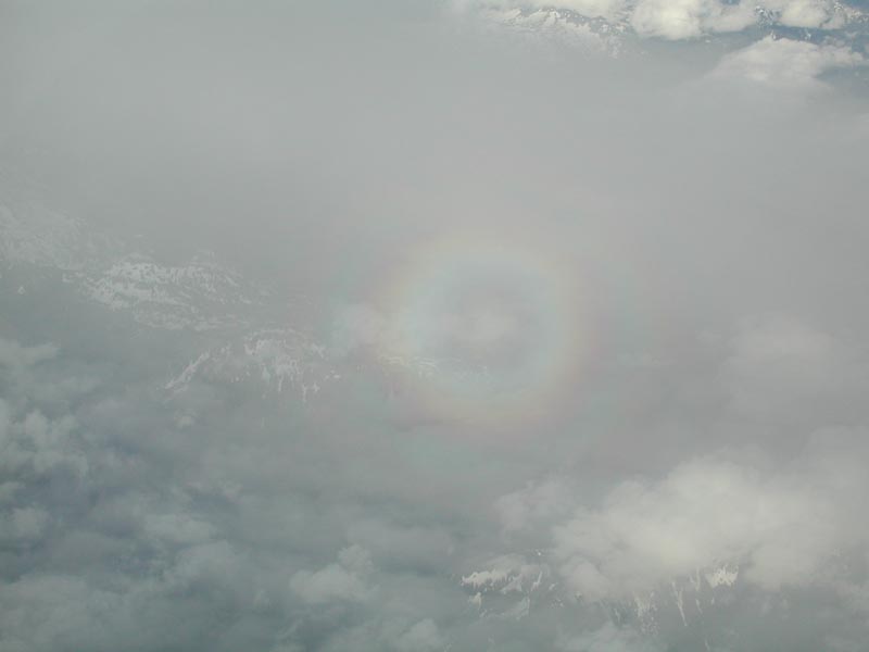 Rainbow from Airplane.jpg 21.8K