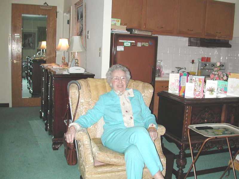 Mary Swanton Pinkham in her apartment.jpg 67.9K